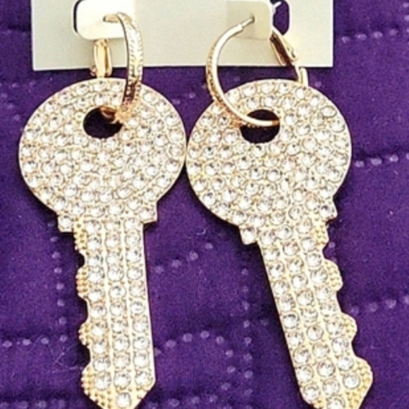 Gold Tone Key Style Pierced Earrings - Picture 1 of 4